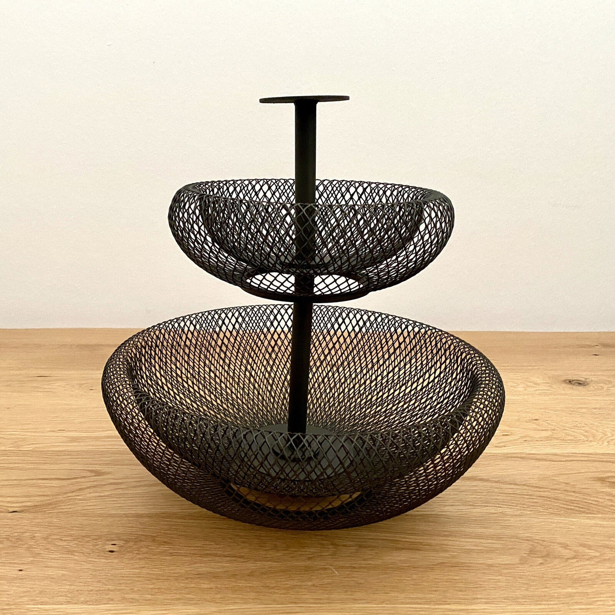 Philippi moderne Etagere MESH Neu Stahl Pulverbeschichtet 29 cm  Rund