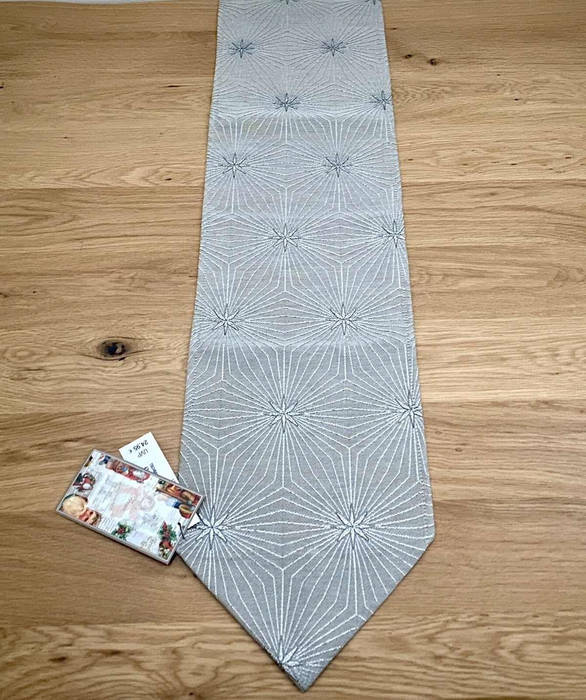 Apelt Jaquard Weihnachts-Tischband Sterne Grau Silber 21x175cm
