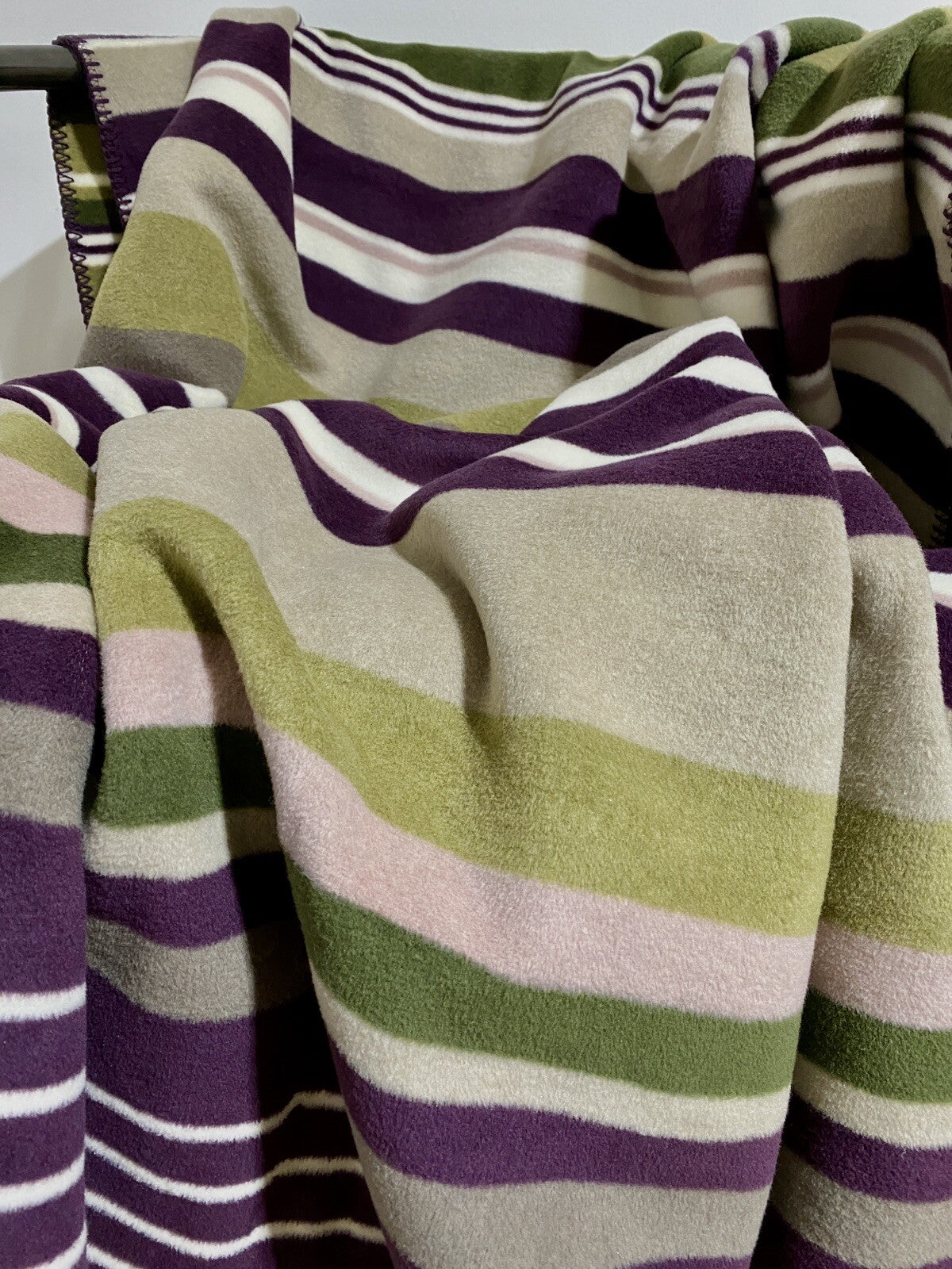 JOOP! Kuschel Wohndecke LINES Beere Rosa Beige Grün 150x200cm