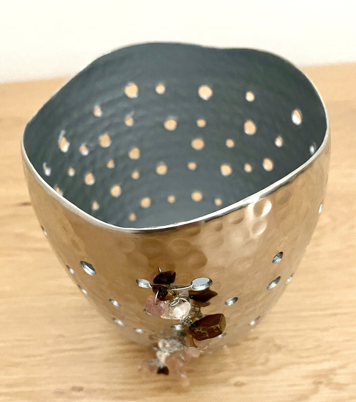 Raumstil Design Windlicht NEU Vernickelt Gehämmert Natursteinsplitter 11cm Hoch