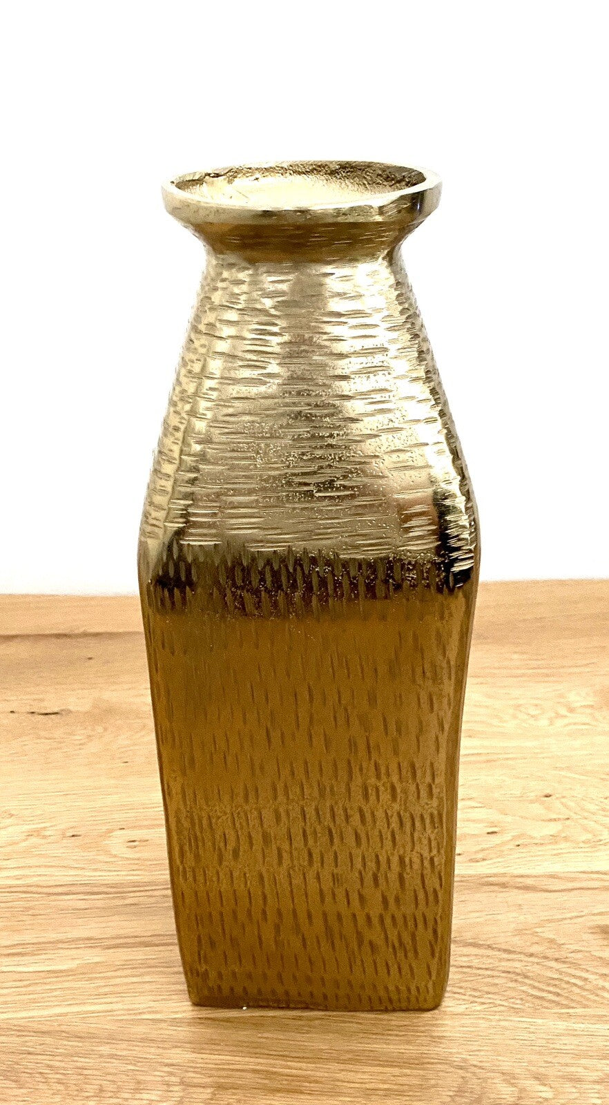 Gilde moderne Aluminium Vase LOLA NEU Gold Strukturiert Quadratisch 38 cm Hoch