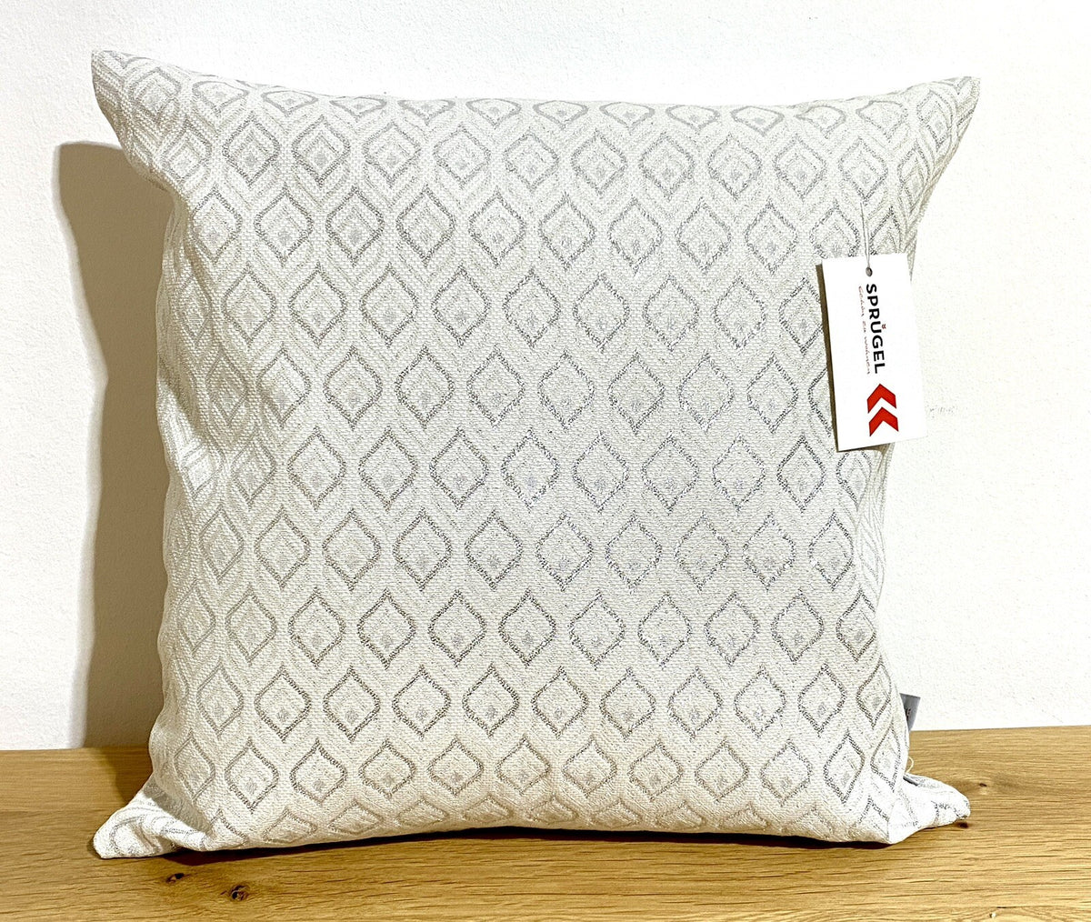 Sprügel Festlich-Elegante Jaguard Kissenhülle Rauten Natur Silber 40x40cm