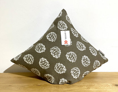 Sprügel Jaguard Kissenhülle Zapfen Taupe Weiß Grau 45x45cm