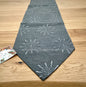 Apelt Jaquard Weihnachts-Tischband Sterne Anthrazit Silber 21x175cm