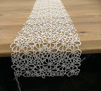 Otto Dotzauer Edeles Tischband NEU Blütendesign Plauener Spitze Ecru 25x150 cm