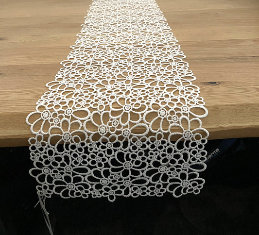 Otto Dotzauer Edeles Tischband NEU Blütendesign Plauener Spitze Ecru 25x150 cm