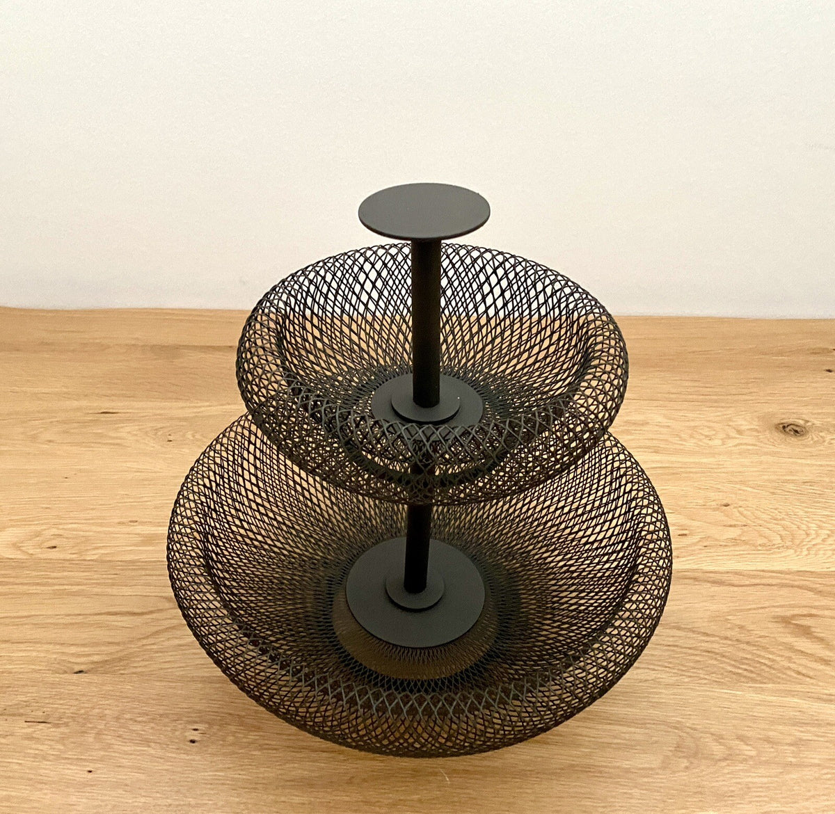 Philippi moderne Etagere MESH Neu Stahl Pulverbeschichtet 29 cm  Rund