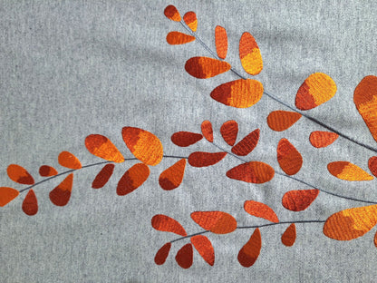 Sander Filz Tischläufer Myrte Eukalyptus Blattstickerei Grau Orange 49x134 cm