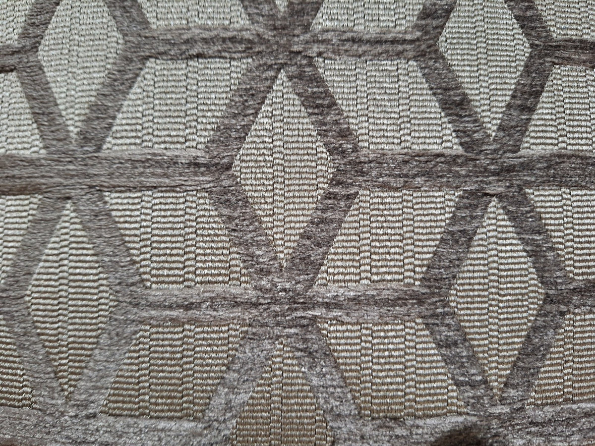 Thanks A Lot  Wendekissen Arena Lux Velour Grafisches Design Taupe 45x45cm